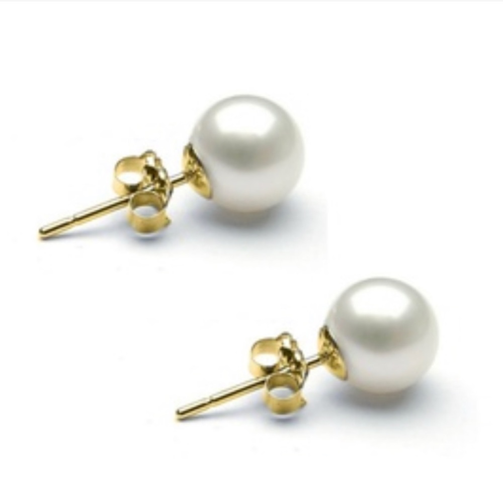 Cultured Pearl Earrings